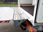 902031 afzetlaadbak met twistlocks voorzien van ingewerkte bindrails in zijwanden