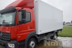 901871 gesloten opbouw met laadlift Mercedes Atego