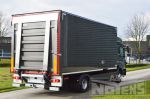 901873 gesloten bakwagen met laadklep