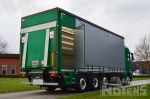 902113 Scania vrachtwagen ùet XL gekeurde bovenbouw schuifzeilen met zijdeur laadlift met Moffet meeneemheftruck