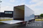 901968 gesloten opbouw plywood laadbak met houten bindlatten
