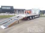 901991 open plateau met hydraulisch oprijplatform