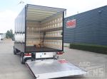 902034 laadlift met gesloten bakwagen