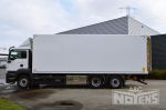 902131 LAADBAK MET DUBBELVOUWENDE RAMP
