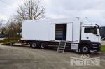 902131 VRACHTWAGEN MAN MET GELSOTEN KAST EN LIFT