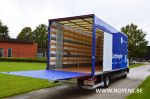 902198 vrachtwagen MAN met laadbak en laadlift