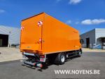 902393 laadbak met laadlift op MAN